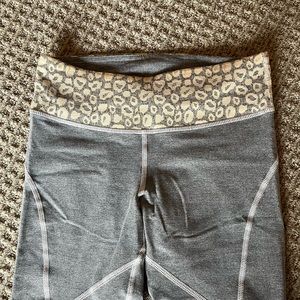 Women’s Vimmia leggings. Size small